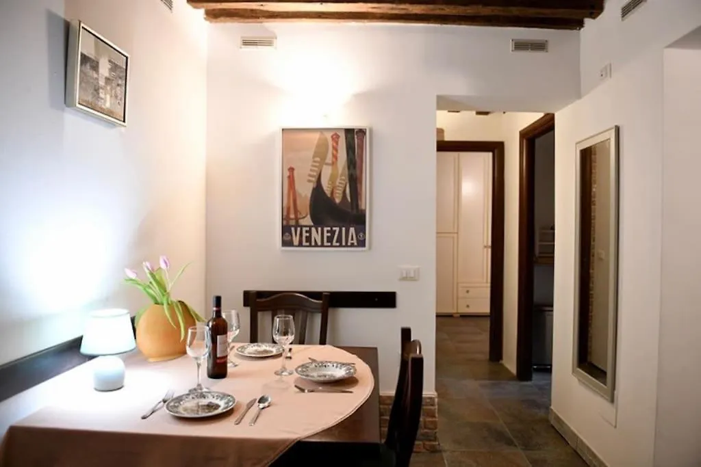 Grace Apartment In Venice location